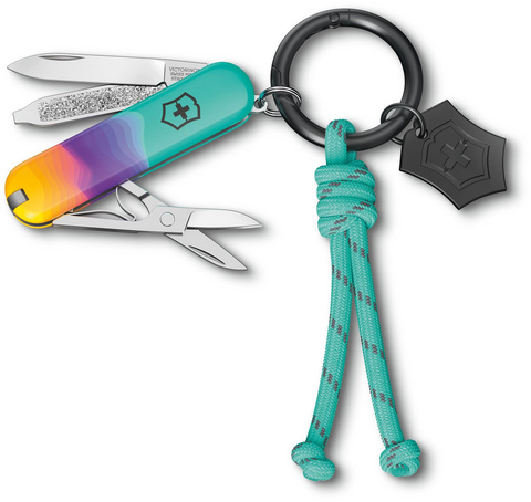 Нож-брелок Victorinox Classic SD Paris Style, 58 мм, 7 функций, бирюзовый (подар.коробка) 0.6223.E222 от прозводителя Victorinox